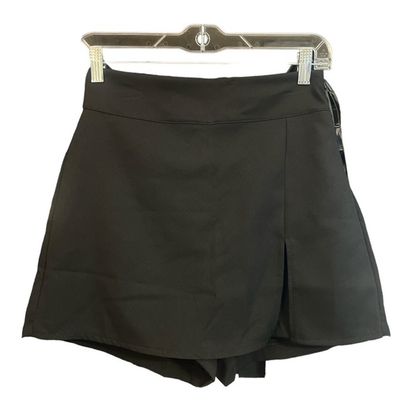 Venti6 NWT Mini Skort Size Medium W1 - Picture 1 of 5